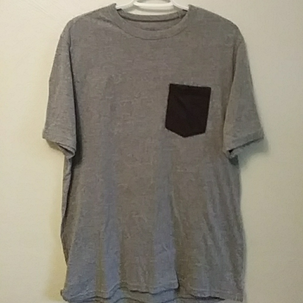 Under armour t-shirt size L